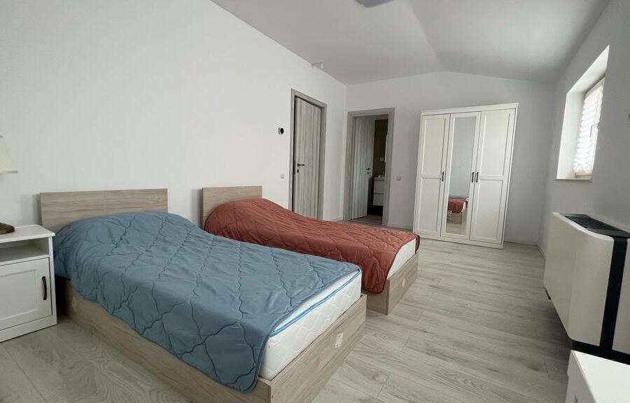 Accomodation, photo 7 of 8